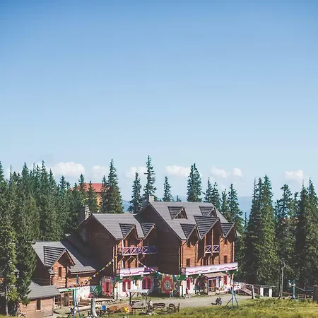 Hotel янтри